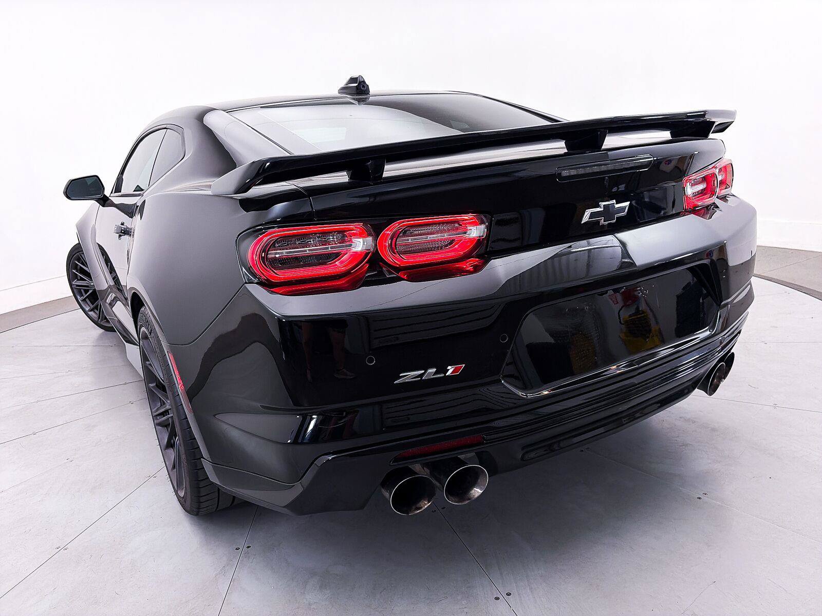 Used 2022 Chevrolet Camaro ZL1 w/ LPO, ZL1 Protection Package RWD image 13