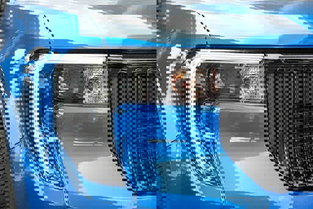 New 2026 Ford Maverick Lobo image 4