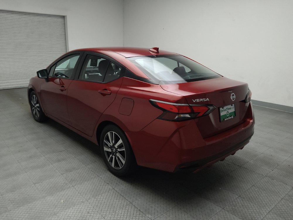 Used 2021 Nissan Versa SV FWD image 3