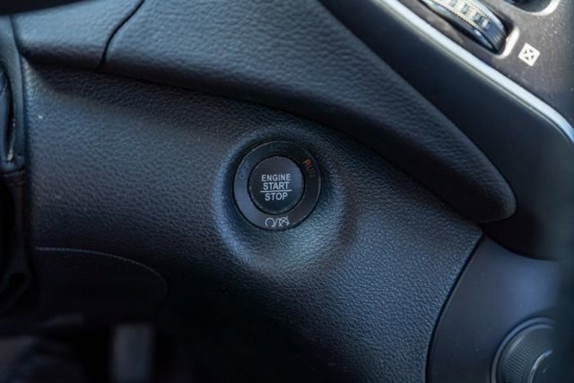 Used 2022 Jeep Cherokee Trailhawk w/ Technology Group B image 18