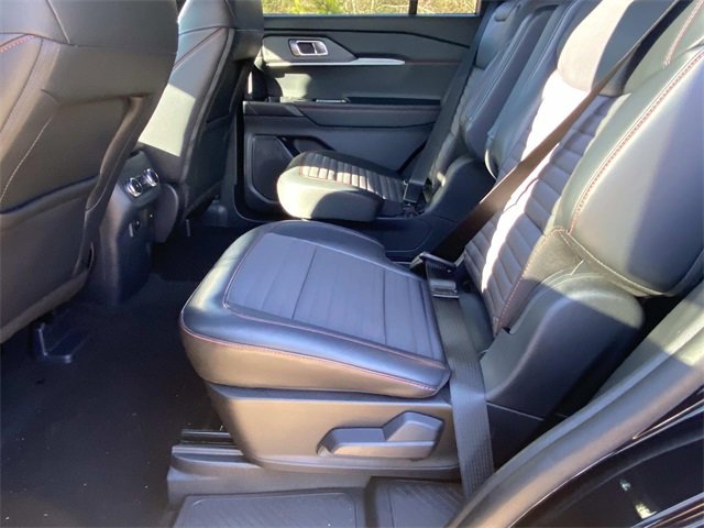 Used 2025 Ford Explorer ST-Line image 16