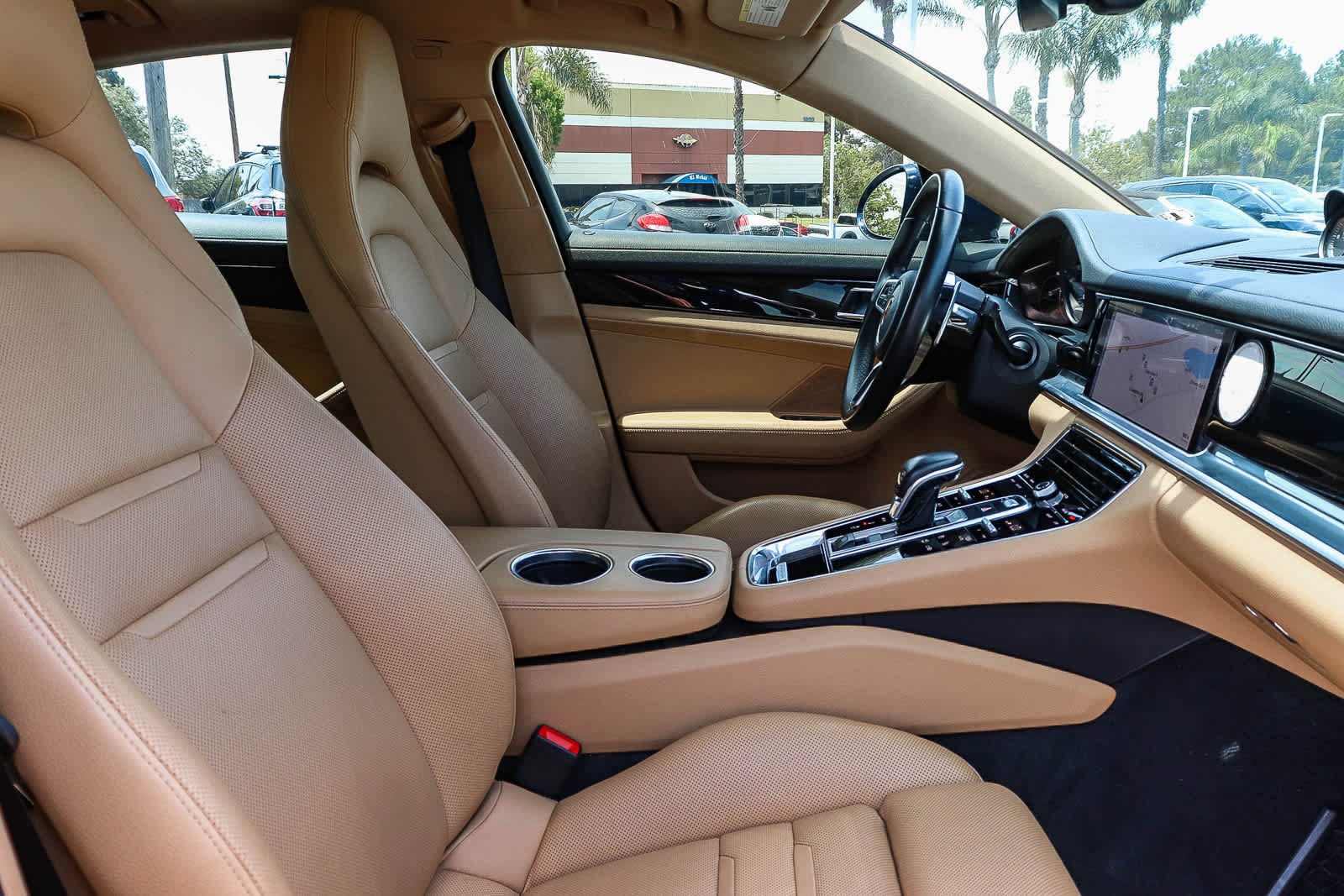 Used 2017 Porsche Panamera 4 AWD/4WD image 25