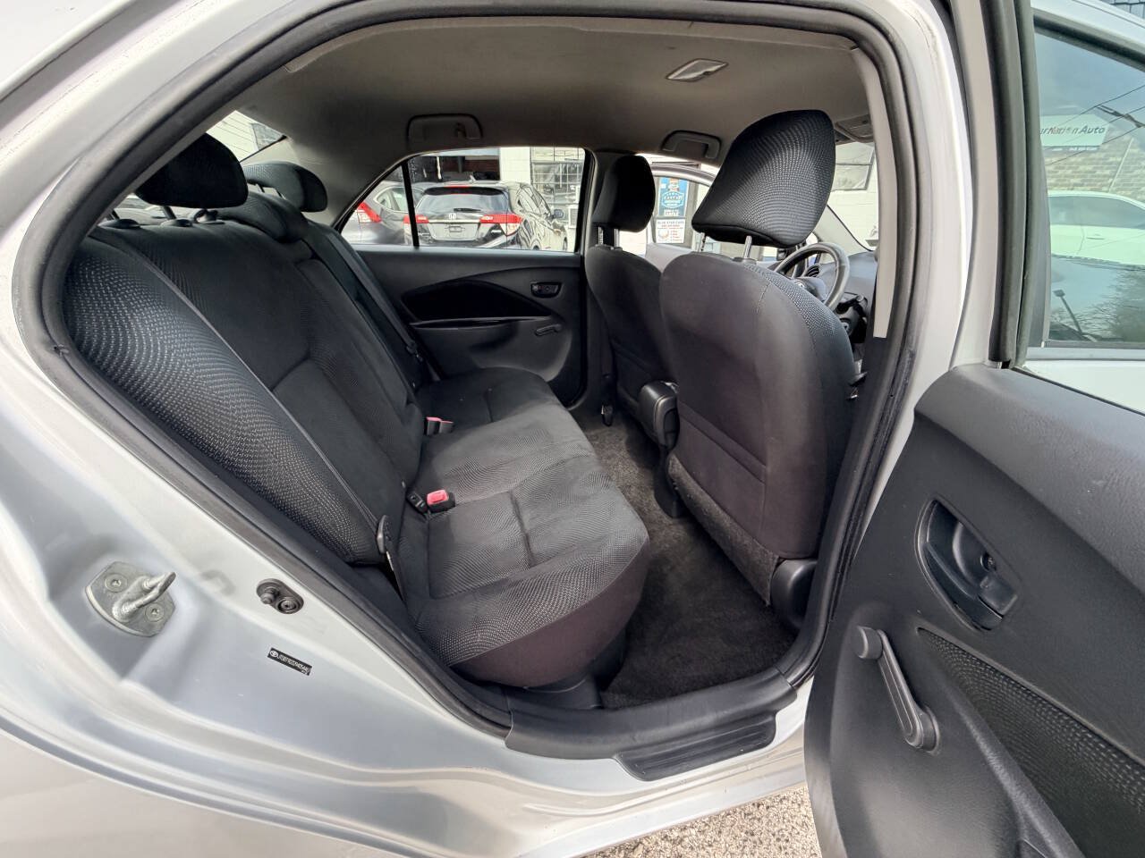 Used 2009 Toyota Yaris Sedan w/ Convenience Pkg FWD image 31