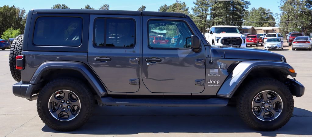 Used 2019 Jeep Wrangler Unlimited Sahara w/ Safety Group AWD/4WD image 2