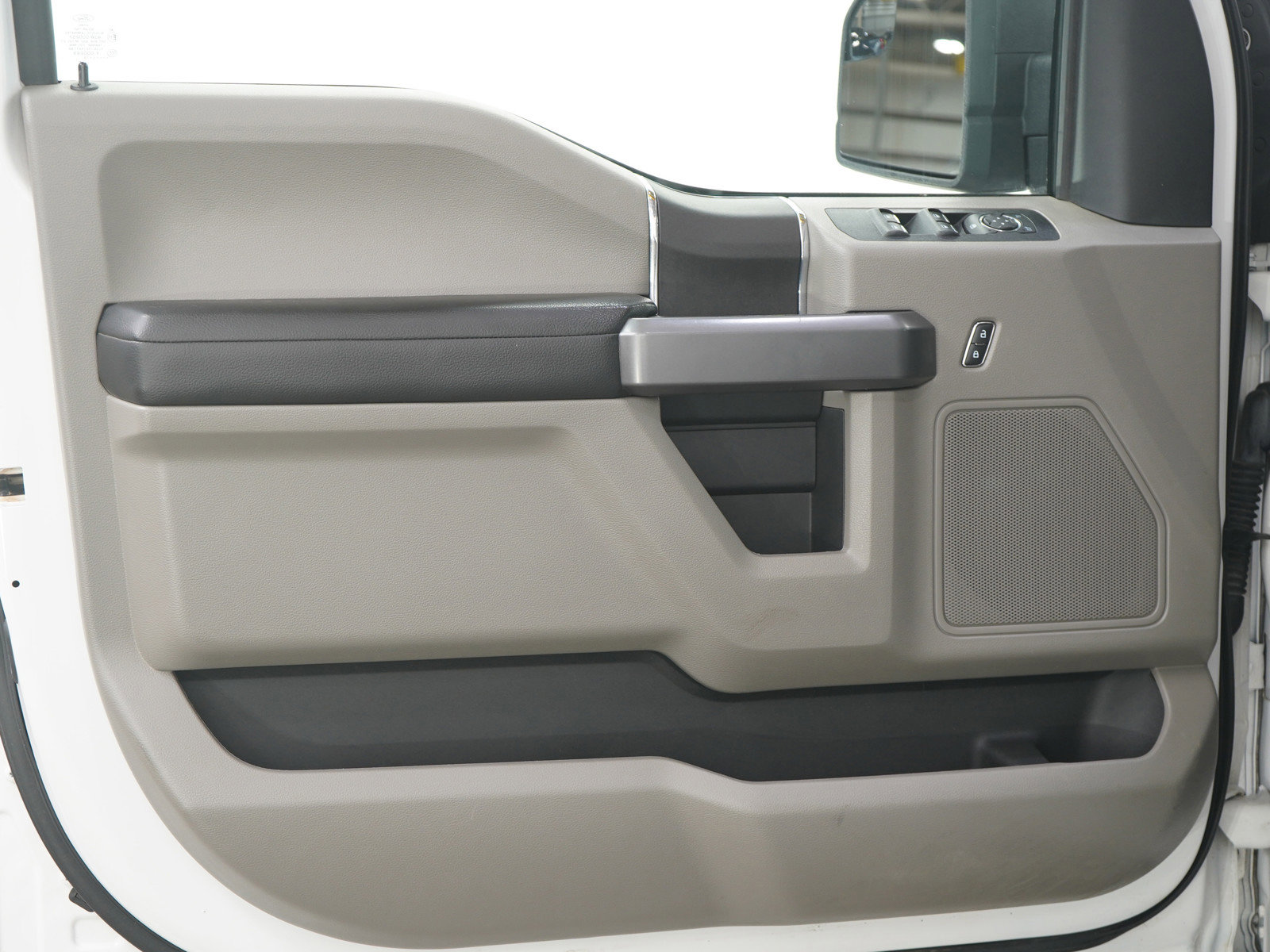 Used 2019 Ford F150 XLT w/ Trailer Tow Package image 23