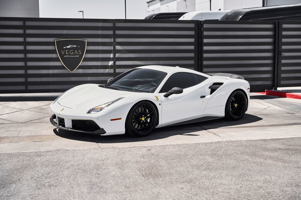 Used 2017 Ferrari 488 GTB RWD image 5
