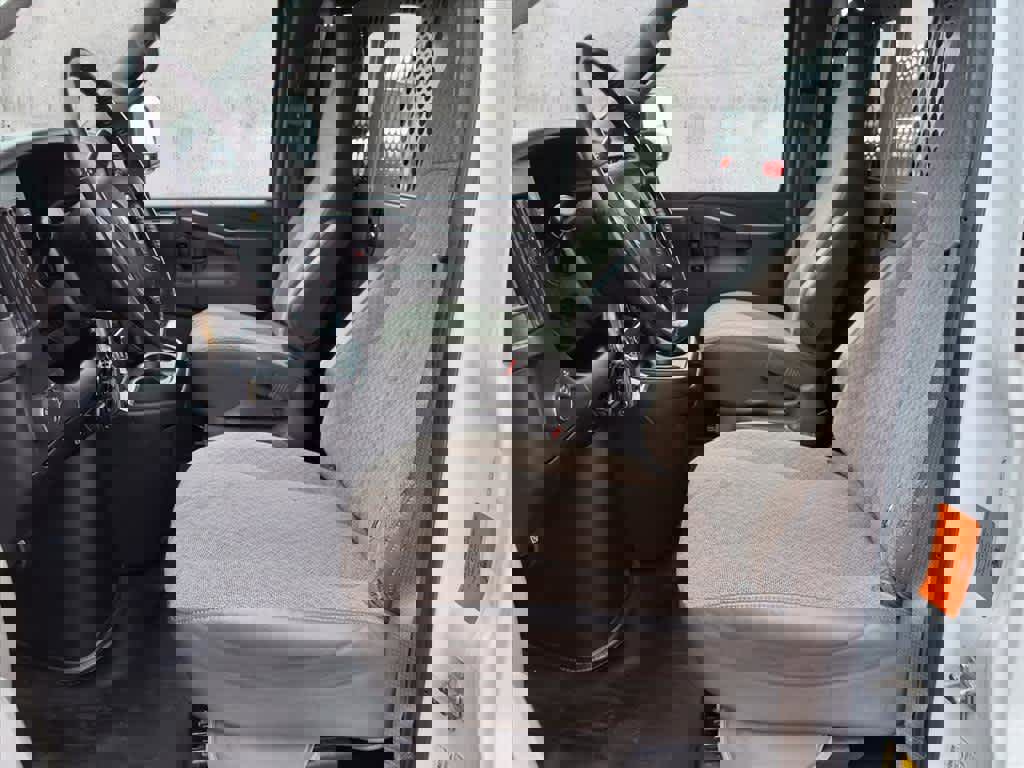 Used 2021 Chevrolet Express 2500 w/ Enhanced Convenience Package image 4