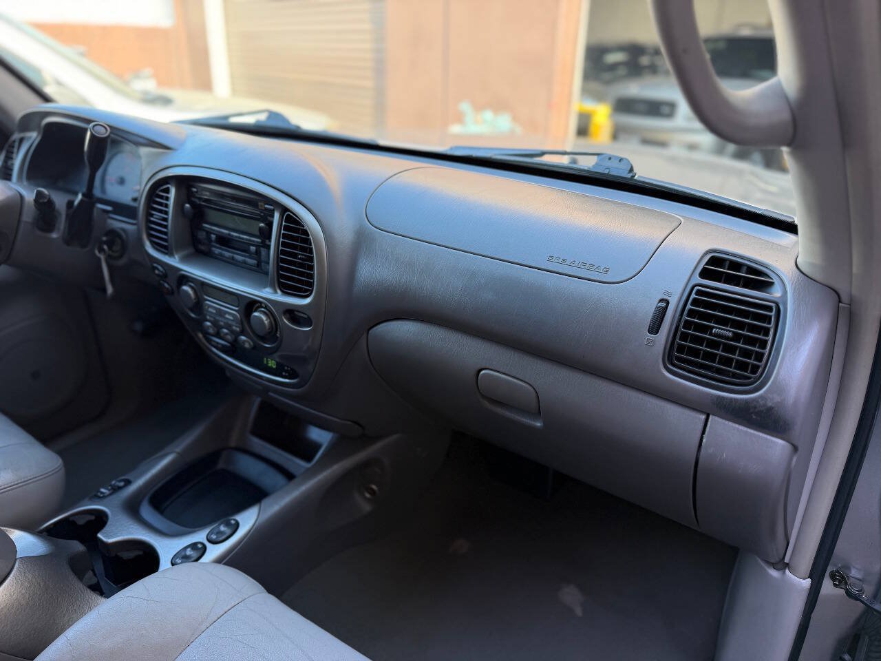 Used 2004 Toyota Sequoia Limited RWD image 21