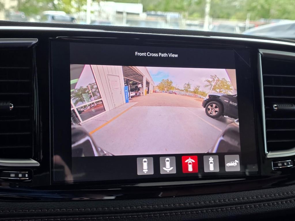 New 2026 Chrysler Pacifica Pinnacle w/ Trailer Tow Group image 22