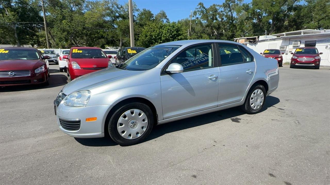 Used 2005 Volkswagen Jetta Value Edition FWD image 16