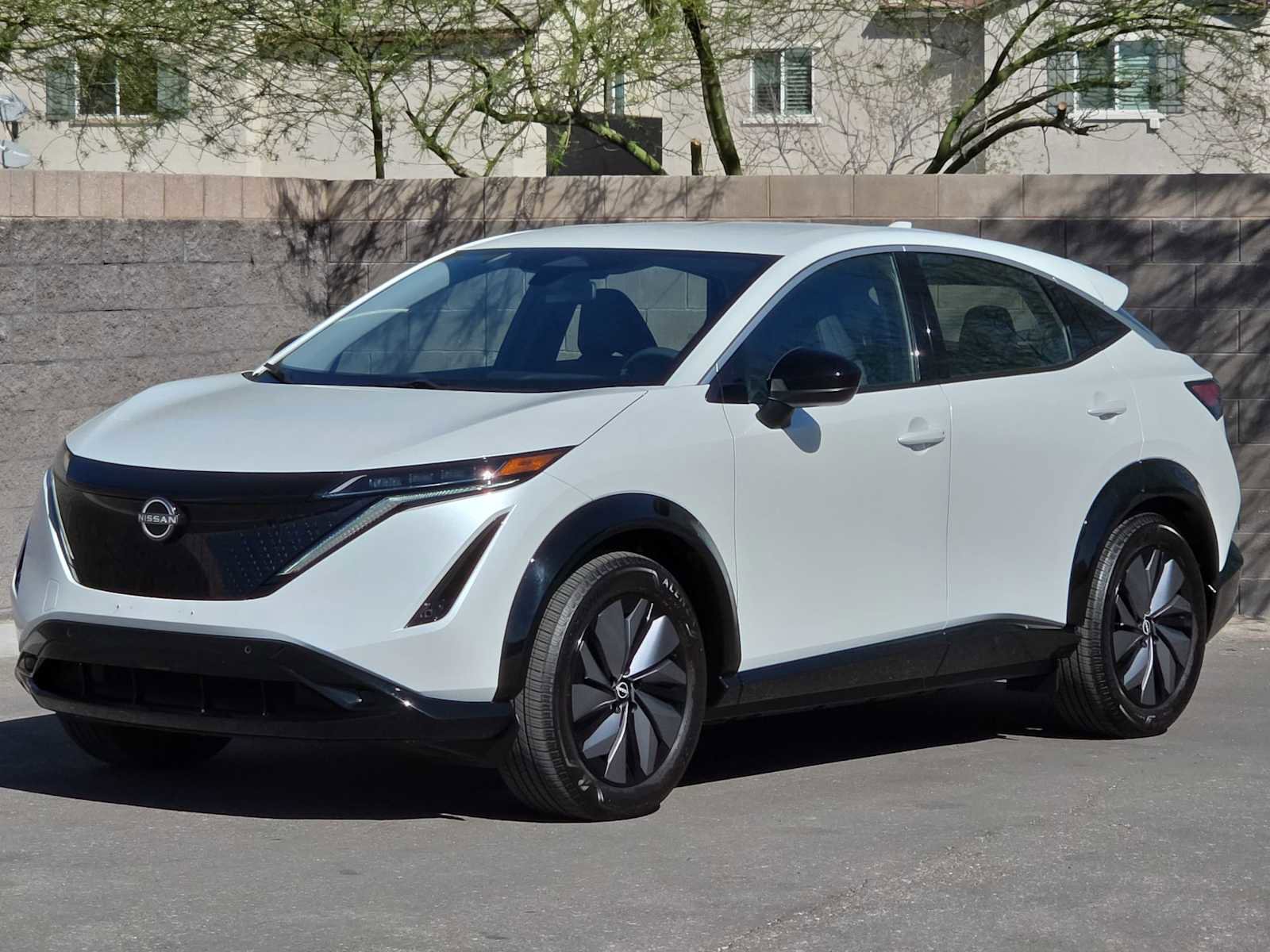 Used 2024 Nissan Ariya FWD image 5