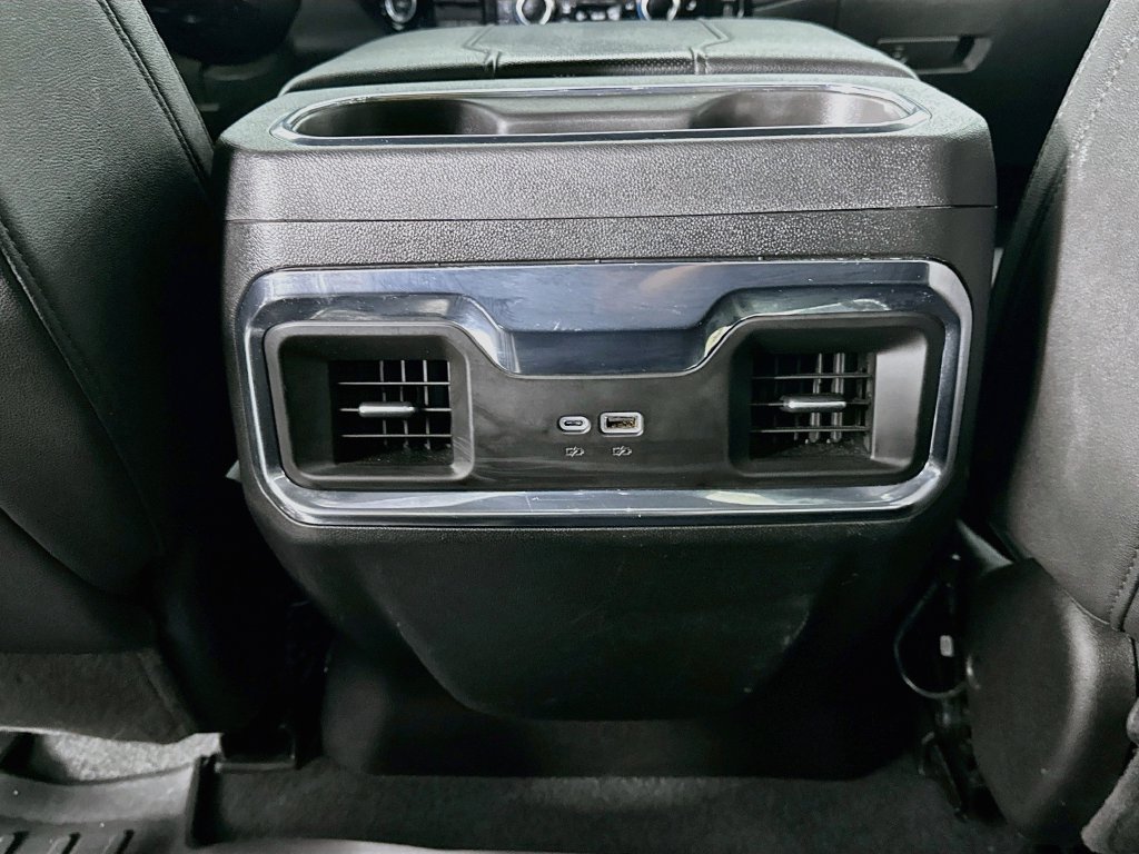 Used 2024 GMC Sierra 3500 SLT w/ SLT Convenience Package AWD/4WD image 21