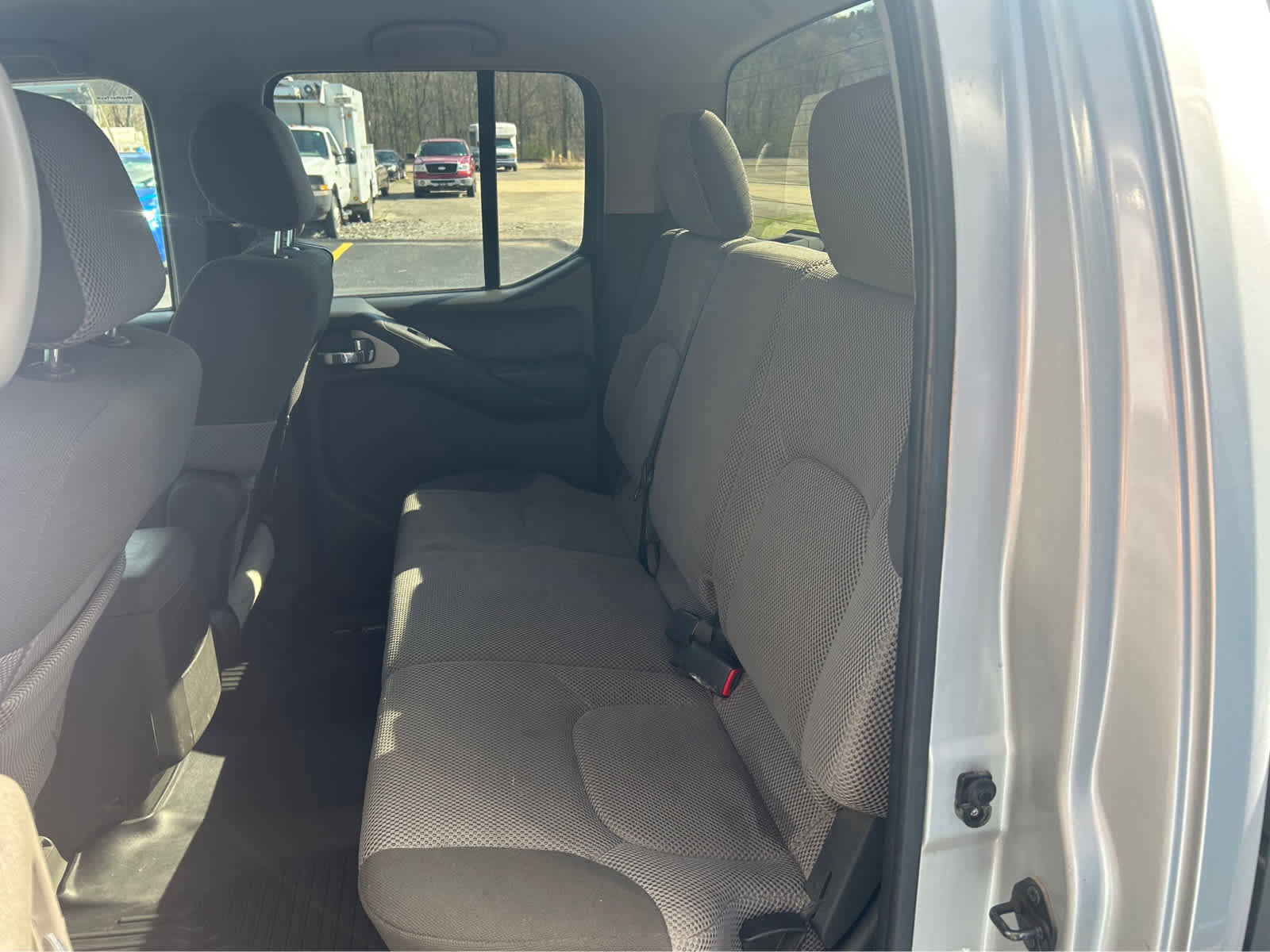 Used 2009 Suzuki Equator Sport image 11