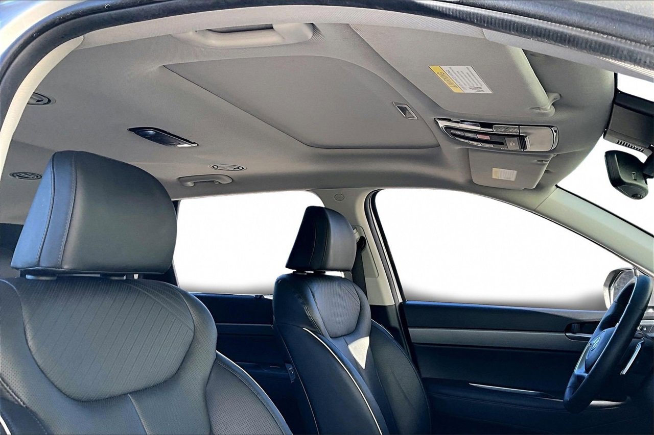 Used 2023 Hyundai Palisade SEL image 16