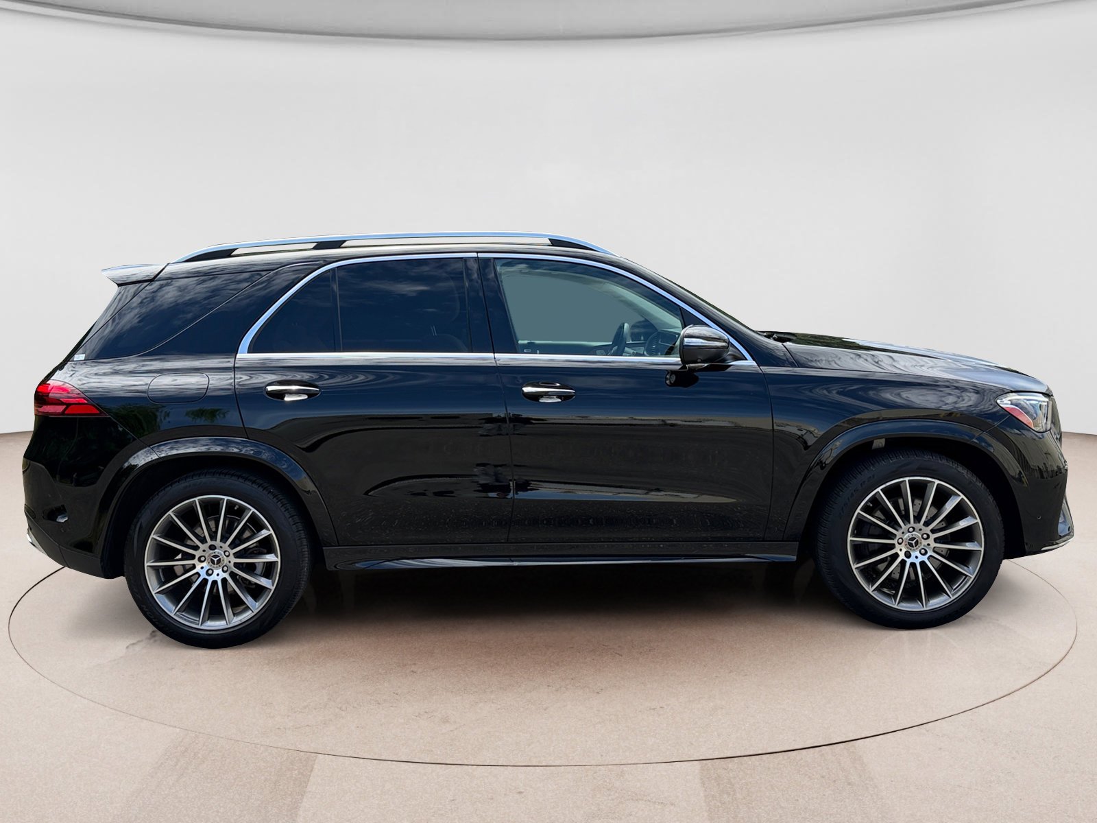 Used 2024 Mercedes-Benz GLE 350 4MATIC image 6
