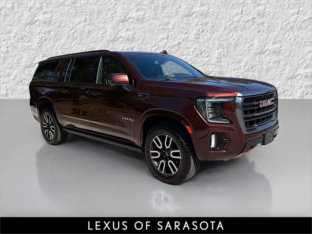 Used 2022 GMC Yukon XL AT4 image 1