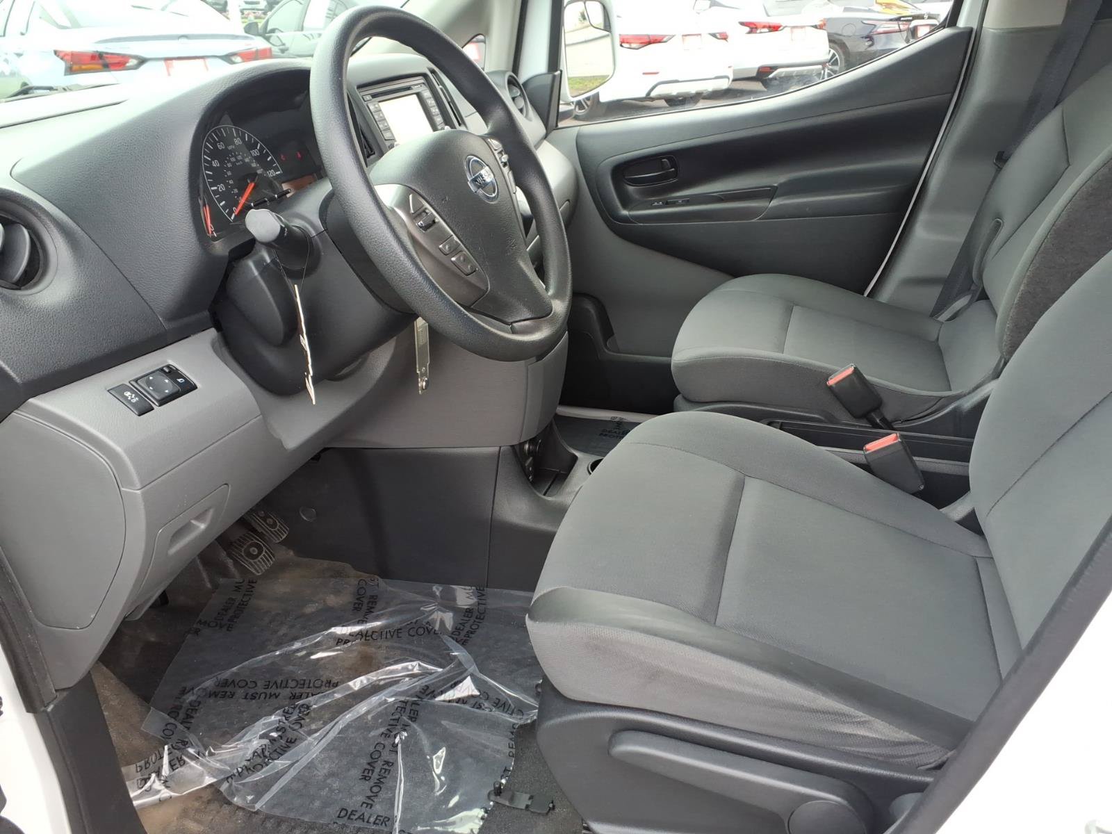 Used 2018 Nissan NV200 SV w/ Navigation Package FWD image 11