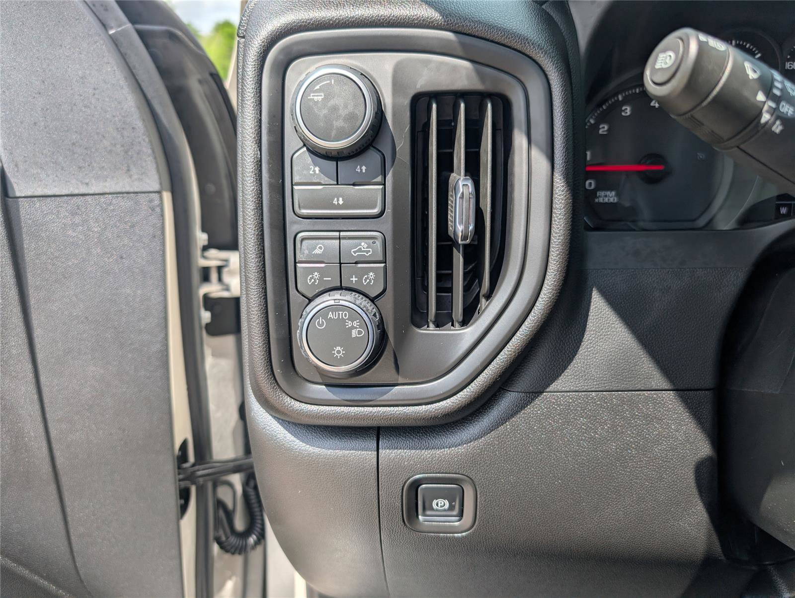 New 2026 Chevrolet Silverado 2500 Custom w/ Custom Value Package image 17