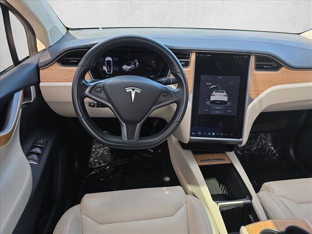 Used 2018 Tesla Model X 75D AWD/4WD image 16