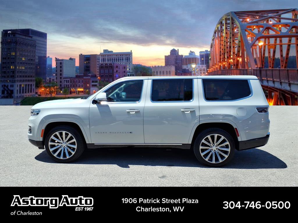 Used 2022 Jeep Grand Wagoneer Series II AWD/4WD image 6