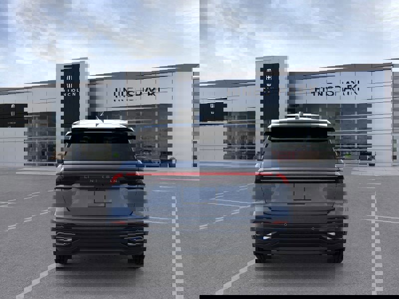 New 2026 Lincoln Nautilus Premier image 5