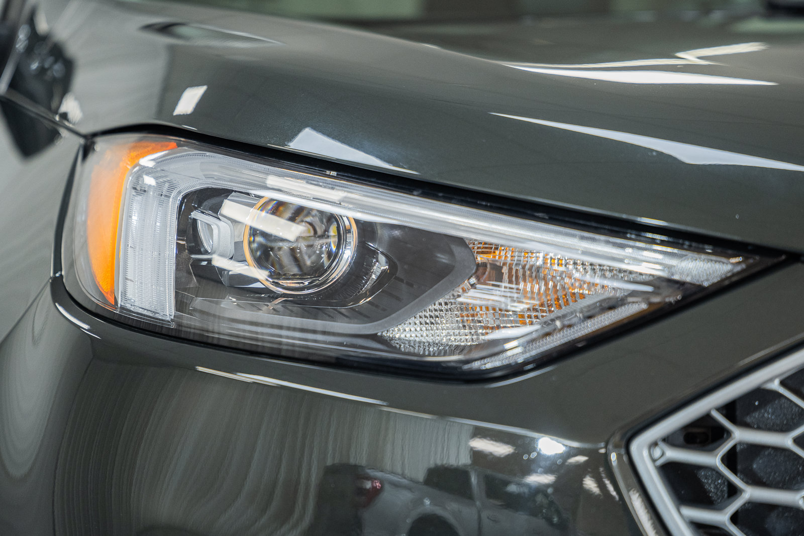Used 2024 Ford Edge SEL w/ Convenience Package AWD/4WD image 17