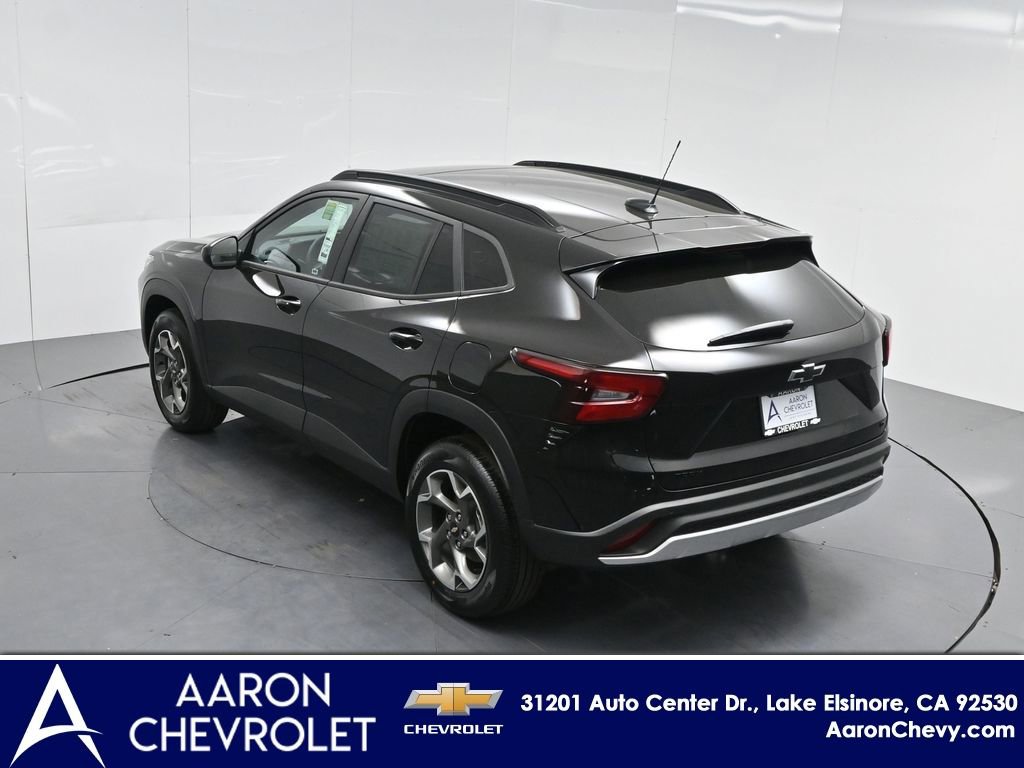 New 2026 Chevrolet Trax LT w/ Sunroof Package FWD image 58