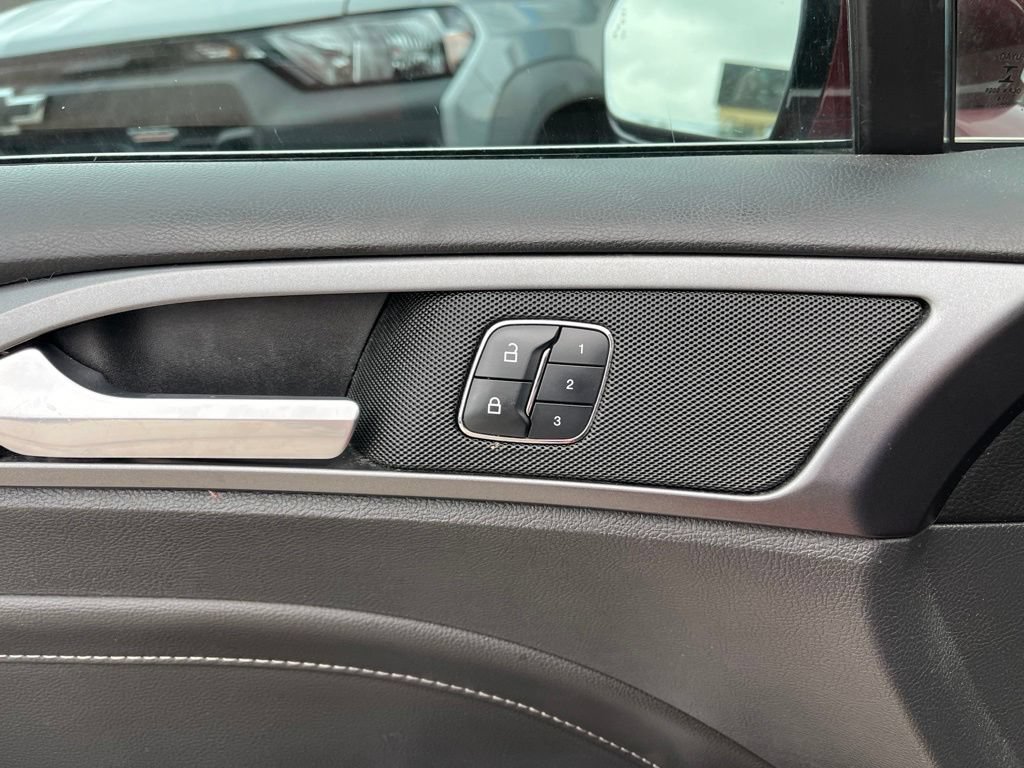 Used 2015 Ford Fusion Titanium FWD image 6