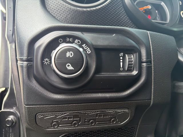 Used 2024 Jeep Gladiator Mojave w/ Convenience Group image 20