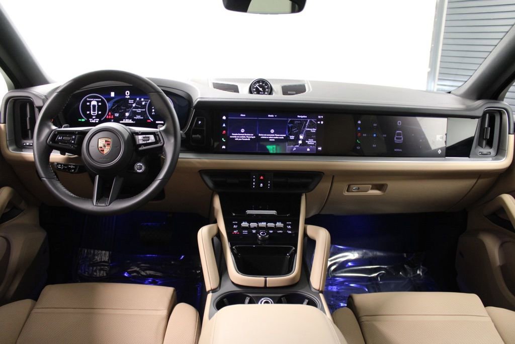 Certified 2026 Porsche Cayenne Coupe image 25