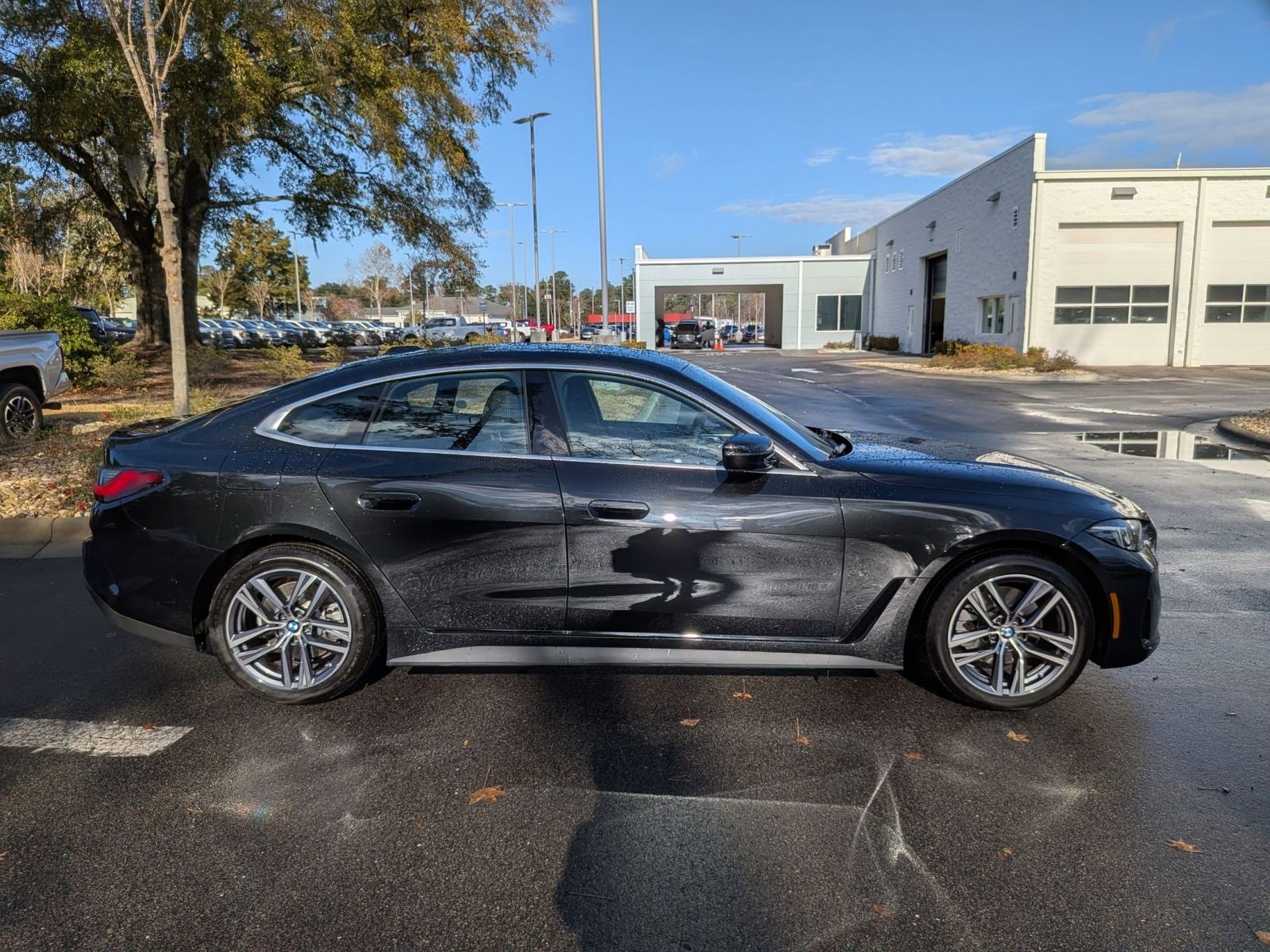 Used 2025 BMW 430i xDrive w/ Premium Package image 2