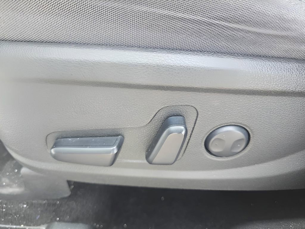 Used 2023 Hyundai Santa Fe SEL image 23