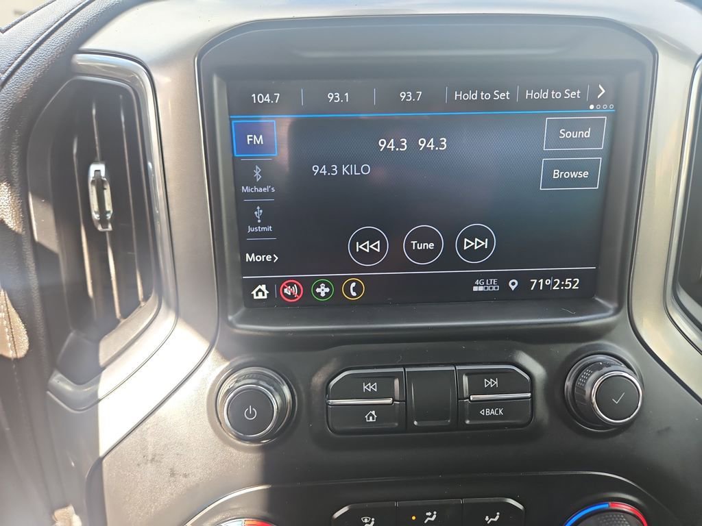 Used 2020 Chevrolet Silverado 1500 LT image 19