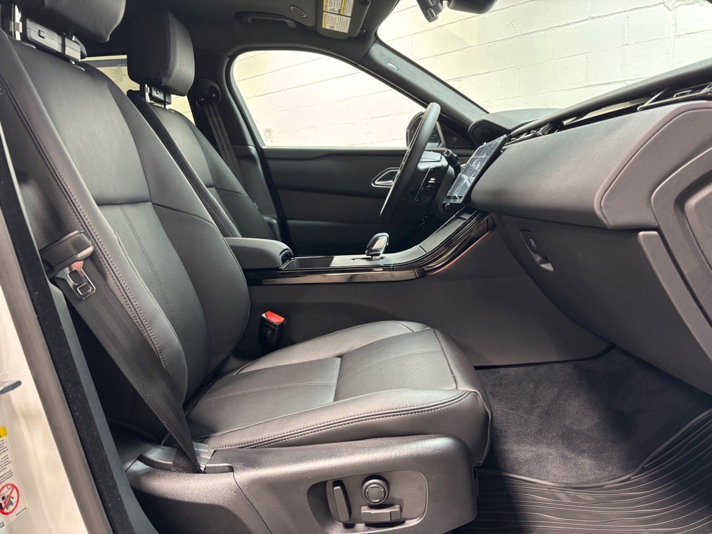 New 2026 Land Rover Range Rover Velar S image 32