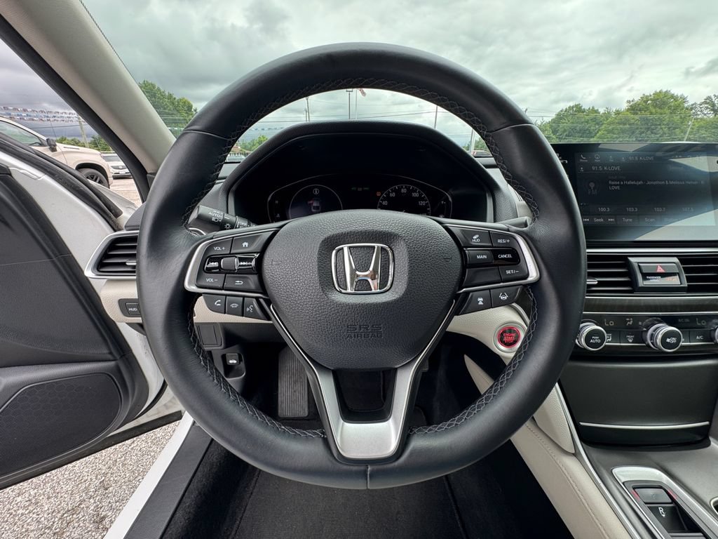 Used 2019 Honda Accord Touring image 19