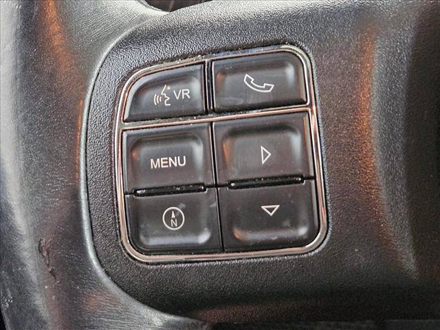 Used 2014 Jeep Wrangler Unlimited Sahara w/ Connectivity Group AWD/4WD image 21