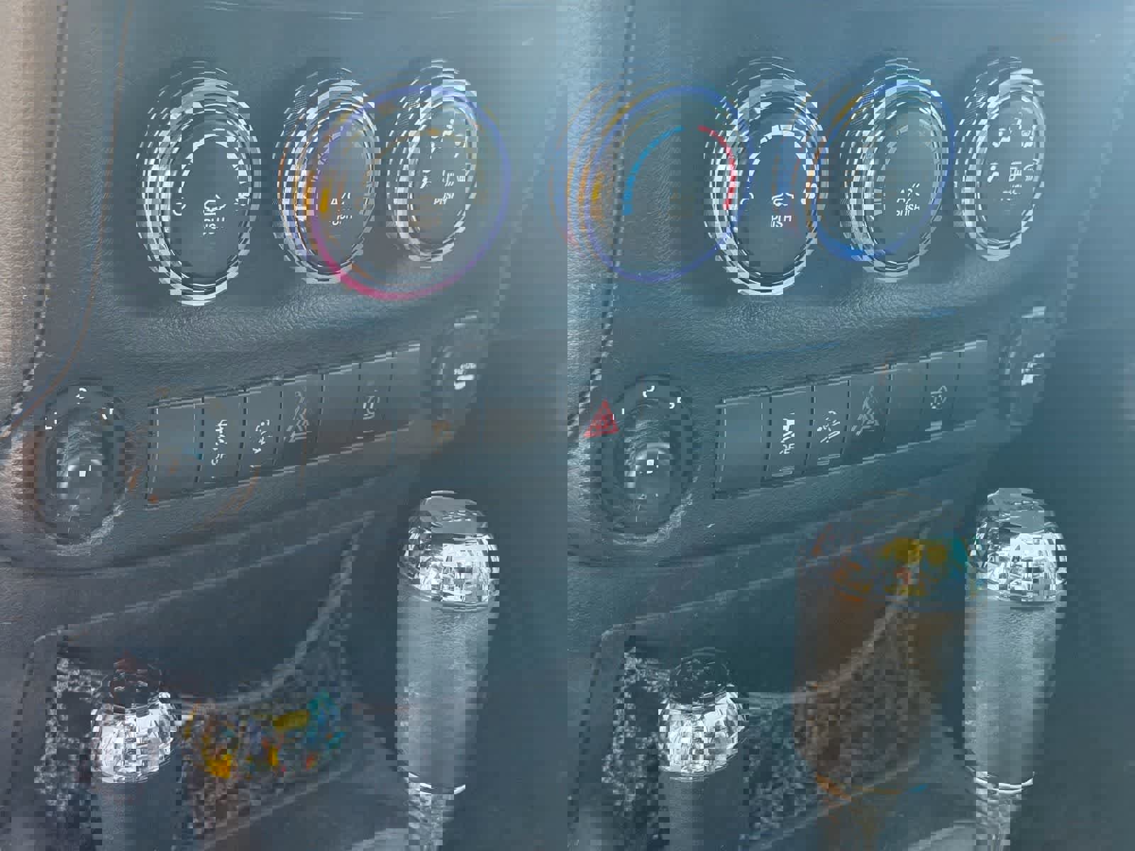 Used 2017 Jeep Wrangler Unlimited Sahara w/ Connectivity Group image 16