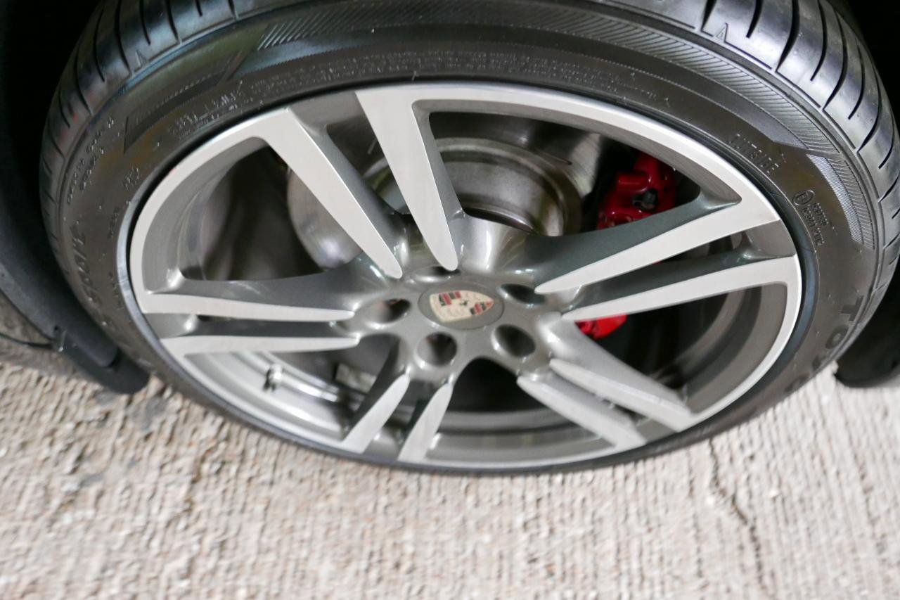 Used 2012 Porsche Panamera Turbo S AWD/4WD image 36