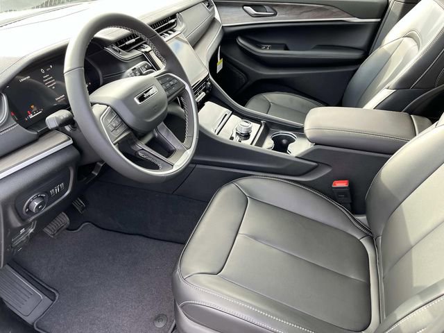 New 2025 Jeep Grand Cherokee Limited w/ Black Appearance Package AWD/4WD image 21
