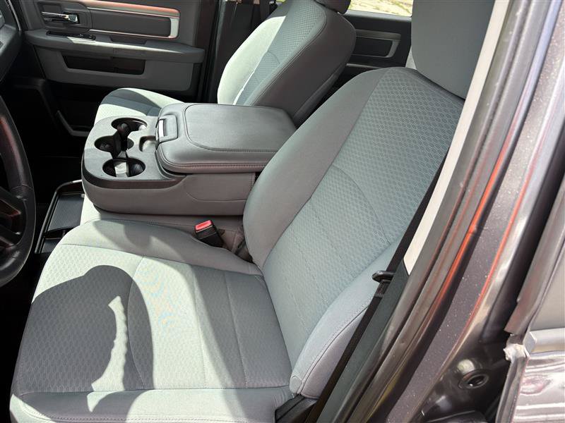 Used 2018 RAM 1500 Classic SLT AWD/4WD image 8
