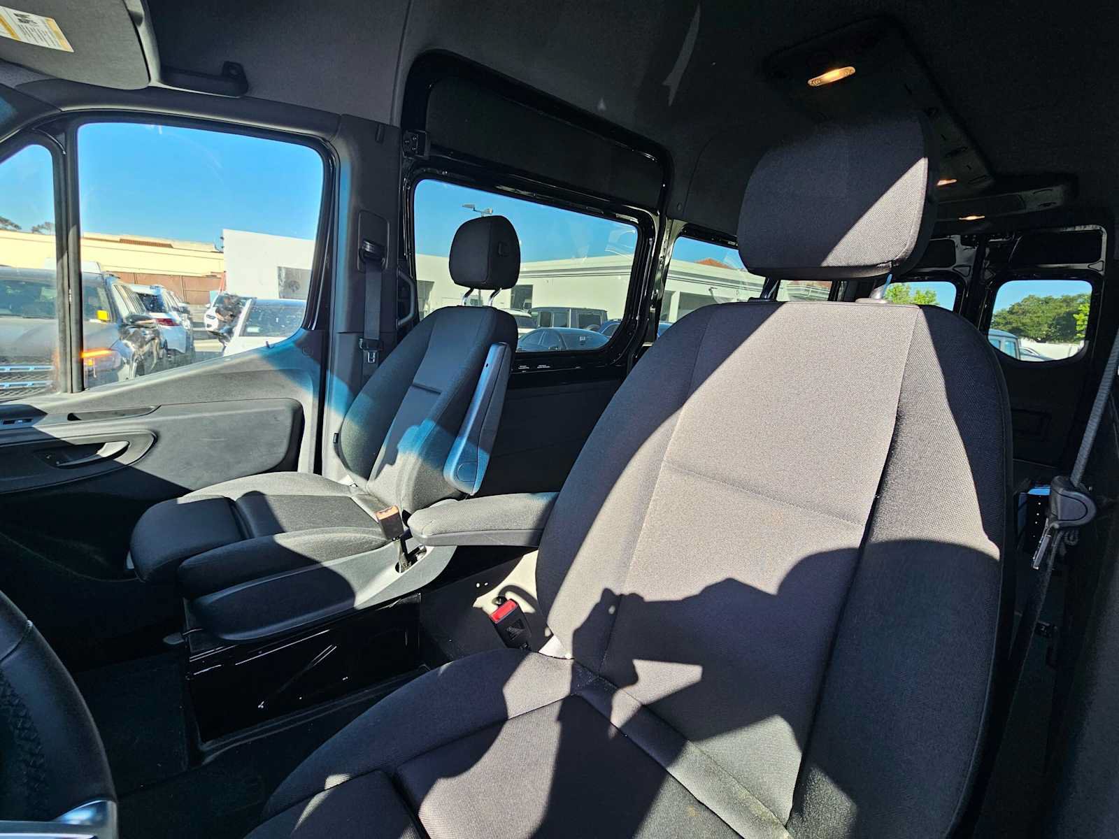 Used 2025 Mercedes-Benz Sprinter 3500 image 21