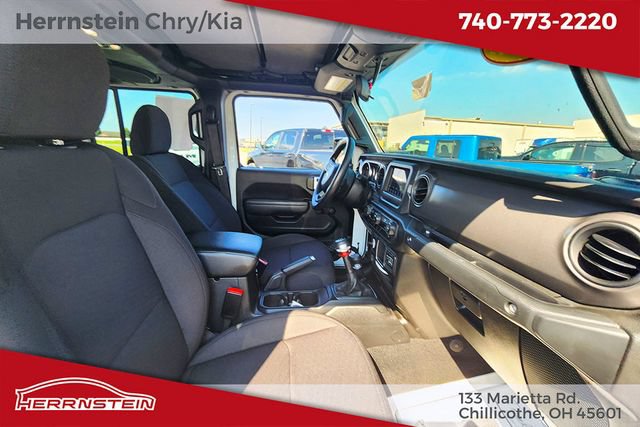 Used 2023 Jeep Gladiator Sport w/ Trailer Tow Package AWD/4WD image 14