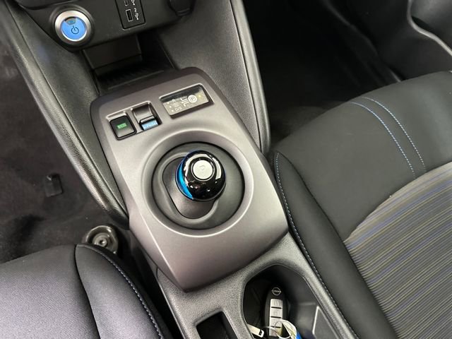 Used 2023 Nissan Leaf S image 20