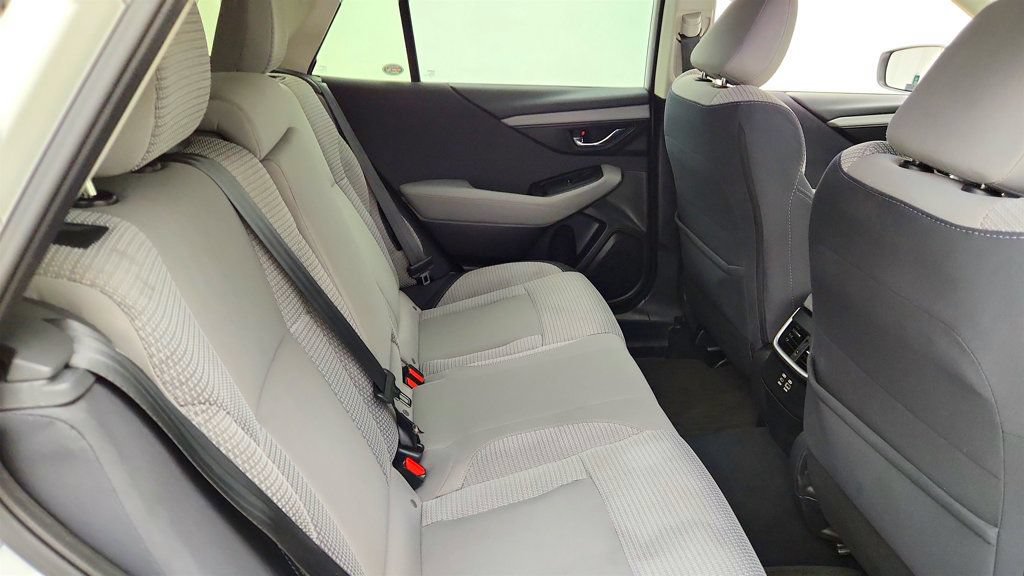 Used 2023 Subaru Outback Premium AWD/4WD image 21