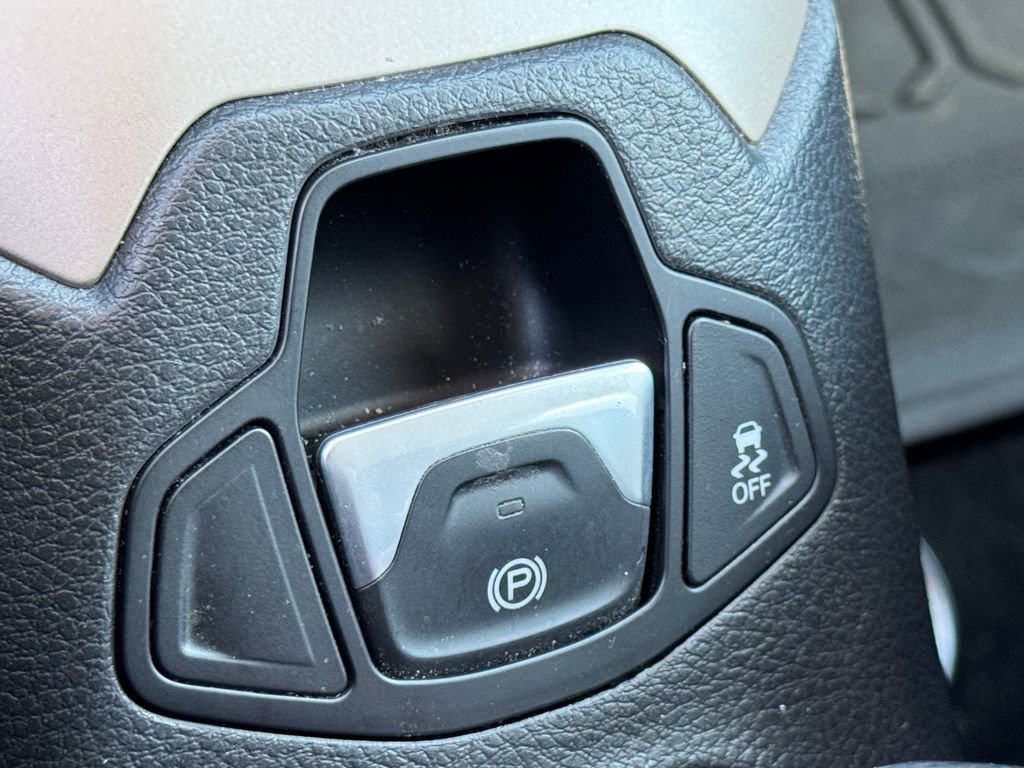 Used 2015 Jeep Renegade Limited AWD/4WD image 11