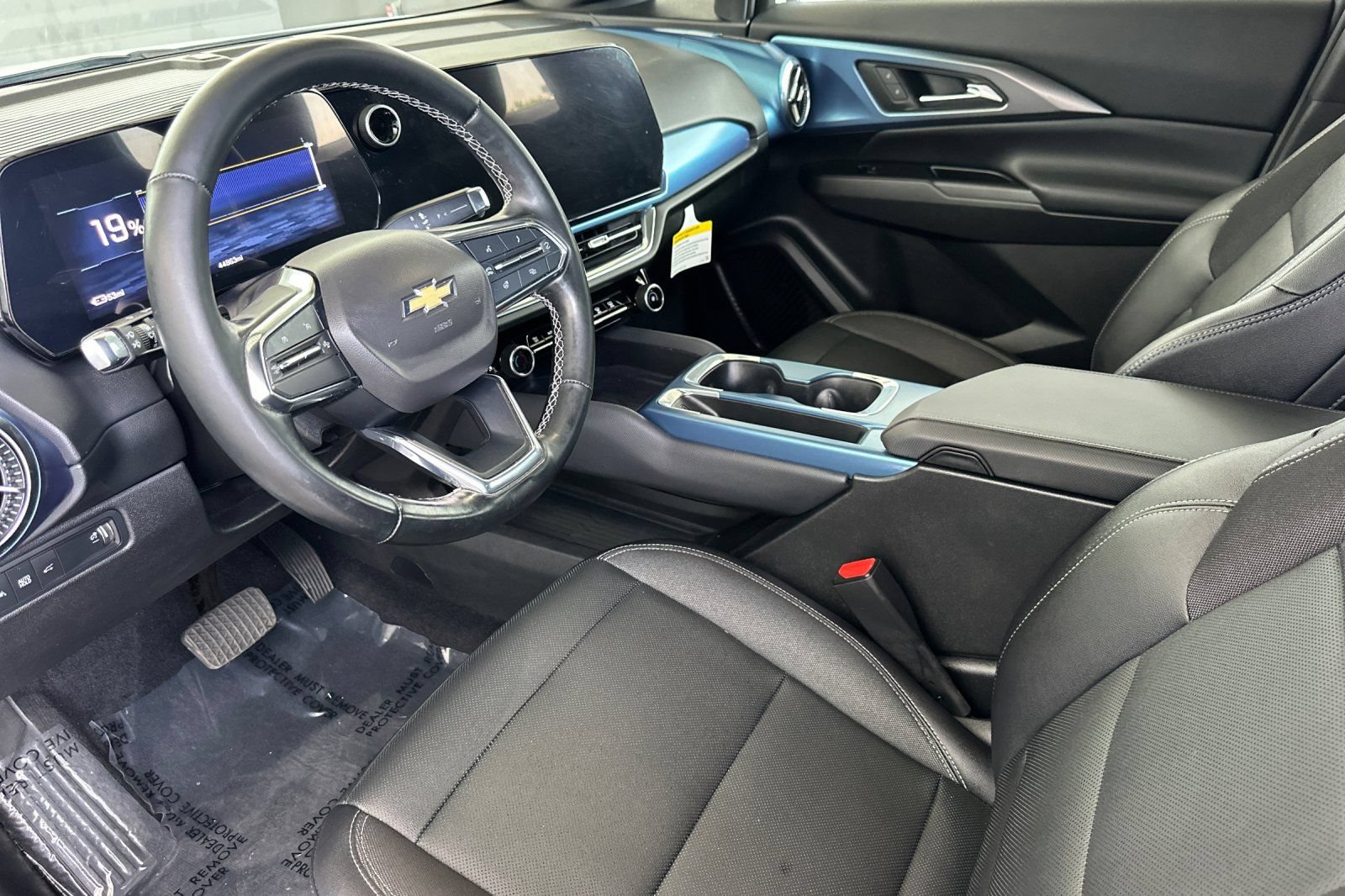 Certified 2024 Chevrolet Equinox EV LT w/ LPO, Trailering Package AWD/4WD image 10