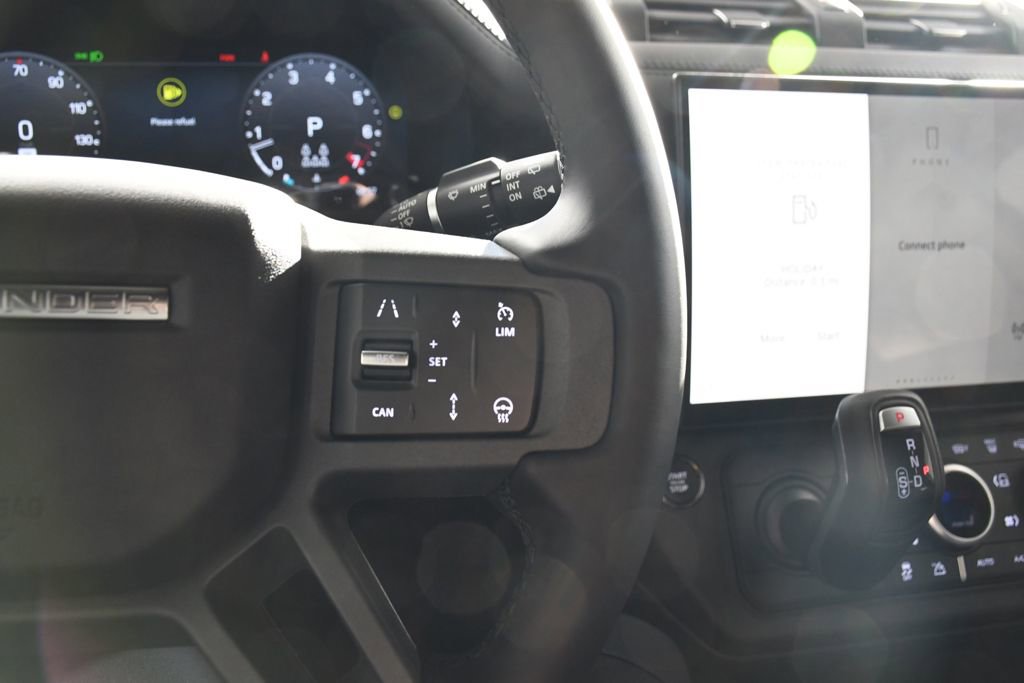 New 2026 Land Rover Defender 130 X-Dynamic SE AWD/4WD image 30
