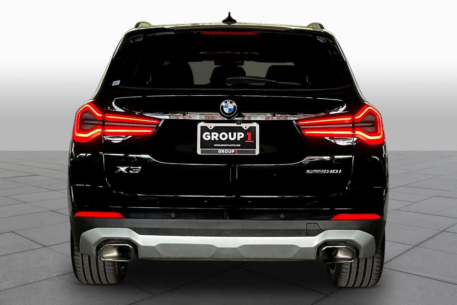 Used 2023 BMW X3 sDrive30i w/ Premium Package image 4