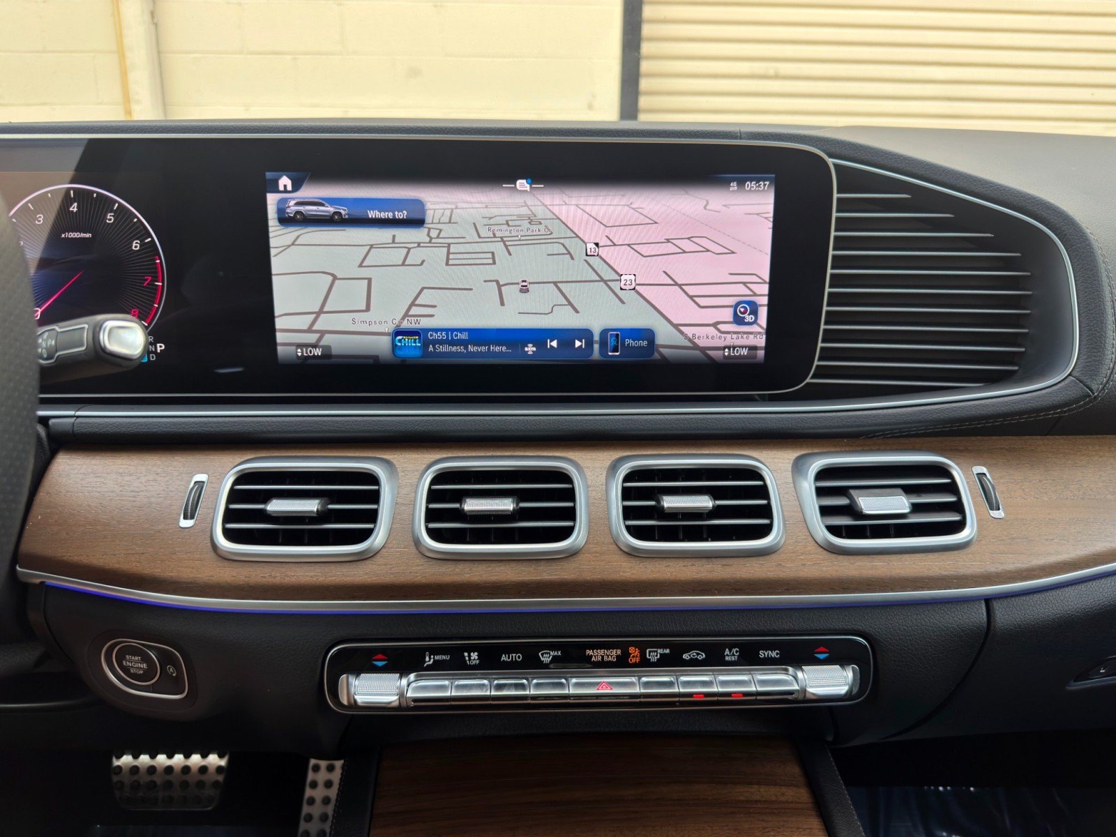 Used 2024 Mercedes-Benz GLS 450 4MATIC w/ AMG Line Exterior image 28