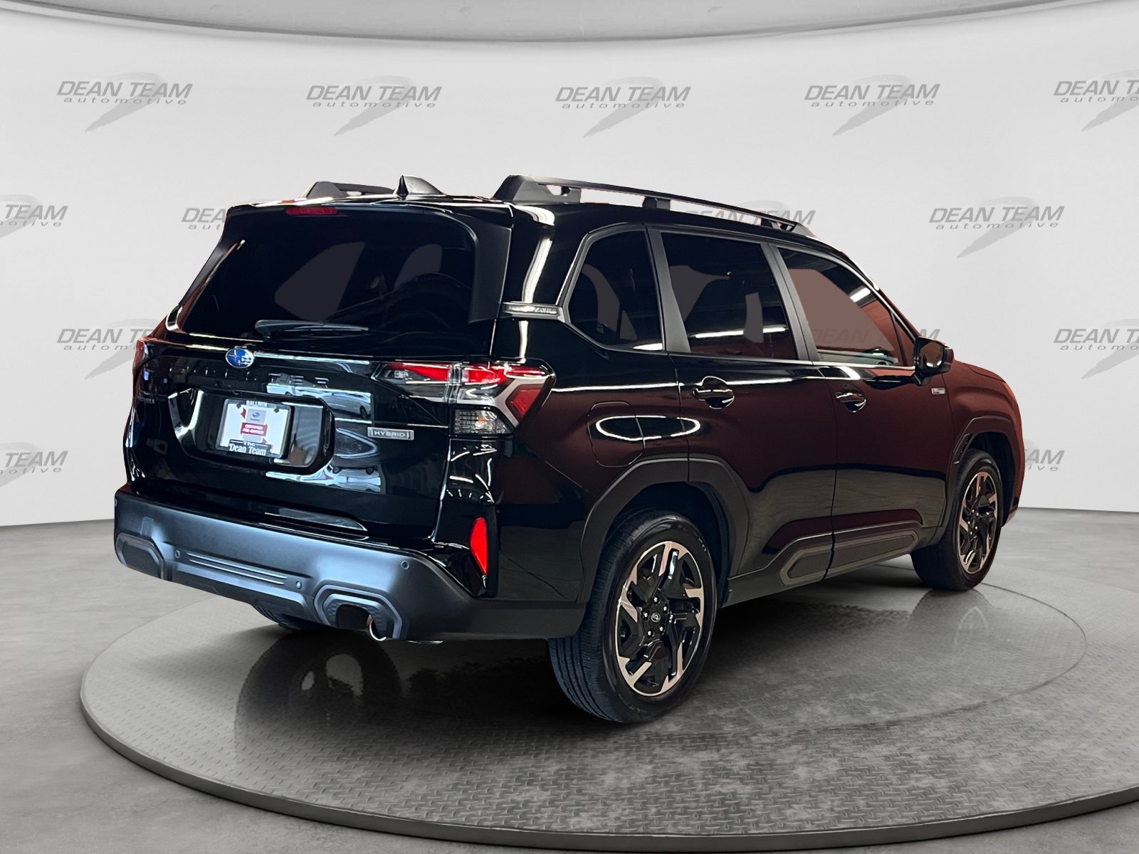 Used 2025 Subaru Forester Limited AWD/4WD image 7